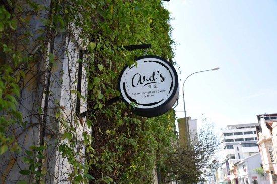 Aud's Cafe